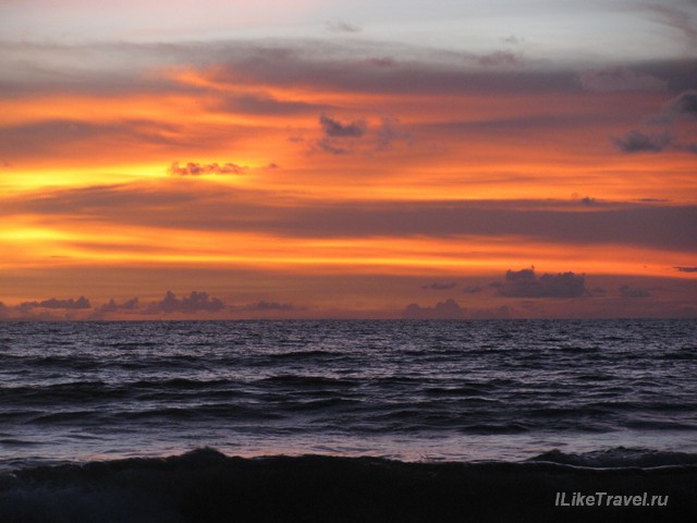 Закат на острове Бали, Индонезия